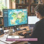 Eine junge Frau sitzt an einem Laptop / Monitor und macht Worldbuilding (KI-Hinweis)